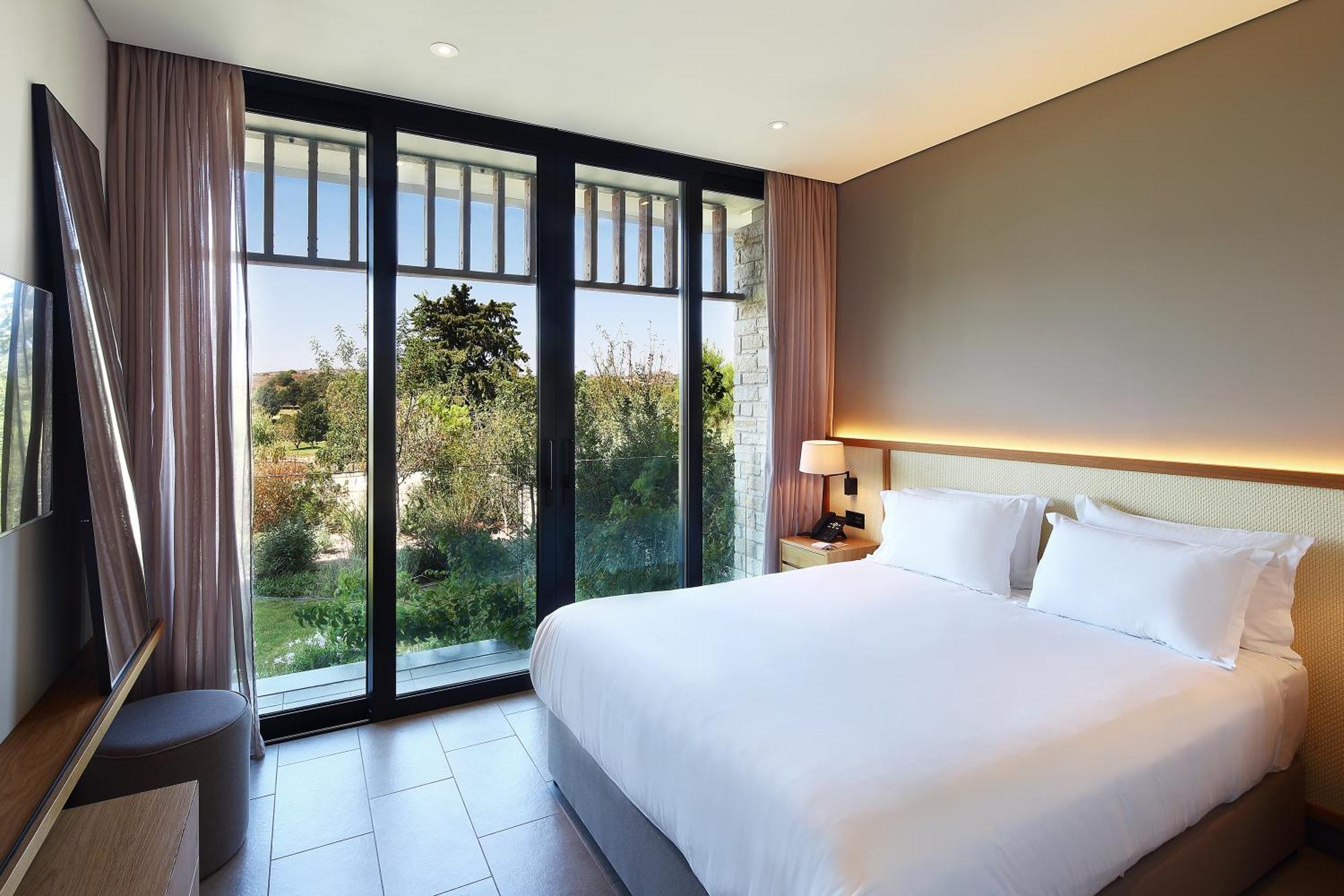Minthis Resort Tsadha Exterior photo Deluxe Room